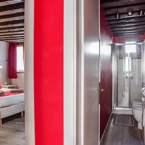 https://appartamento-rosso.hotelinveneto.com